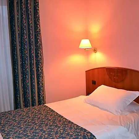 Italia 3* Varallo