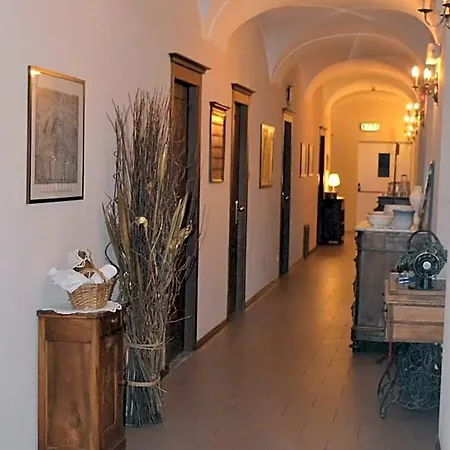 Italia Hotel 3*