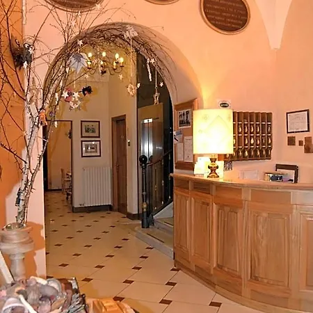Italia Hotel 3*